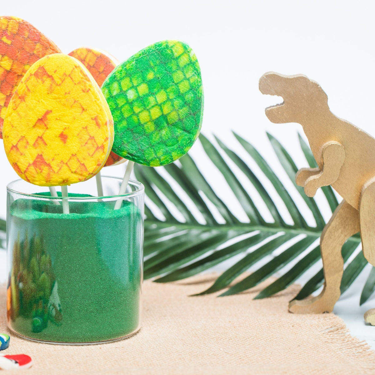 Lolli and Pops L&amp;P Collection Lolli &amp; Pops Dinosaur Egg Marshmallow Pop